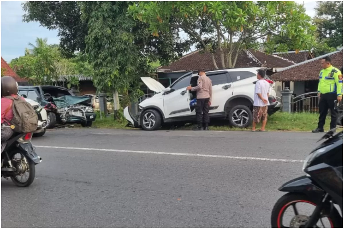 Kecelakaan lalu lintas terjadi di Jalan Raya Wonogiri&ndash;Ngadirojo, tepatnya di wilayah Desa Ngadirojo Kidul, Kecamatan Ngadirojo, Kabupaten Wonogiri, Senin, 5 Januari 2026. (polreswonogiri.id)