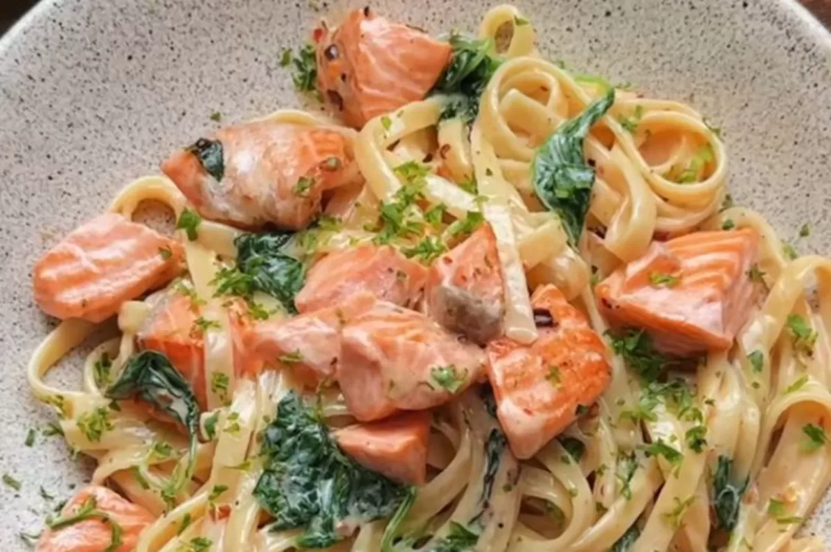 Resep creamy salmon pasta (IG @martinpraja)