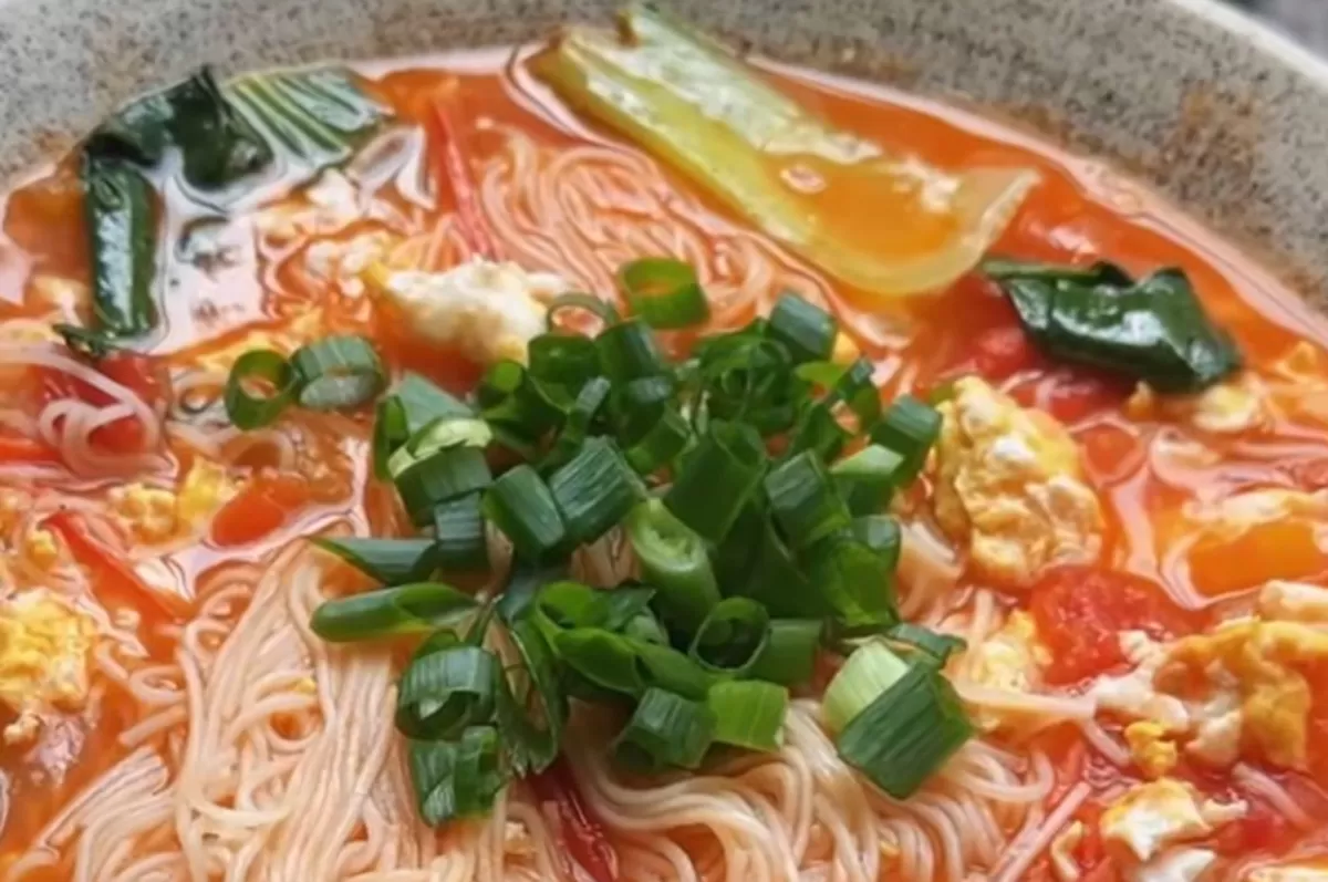 Resep Misua Telur Tomat (IG @martinpraja)
