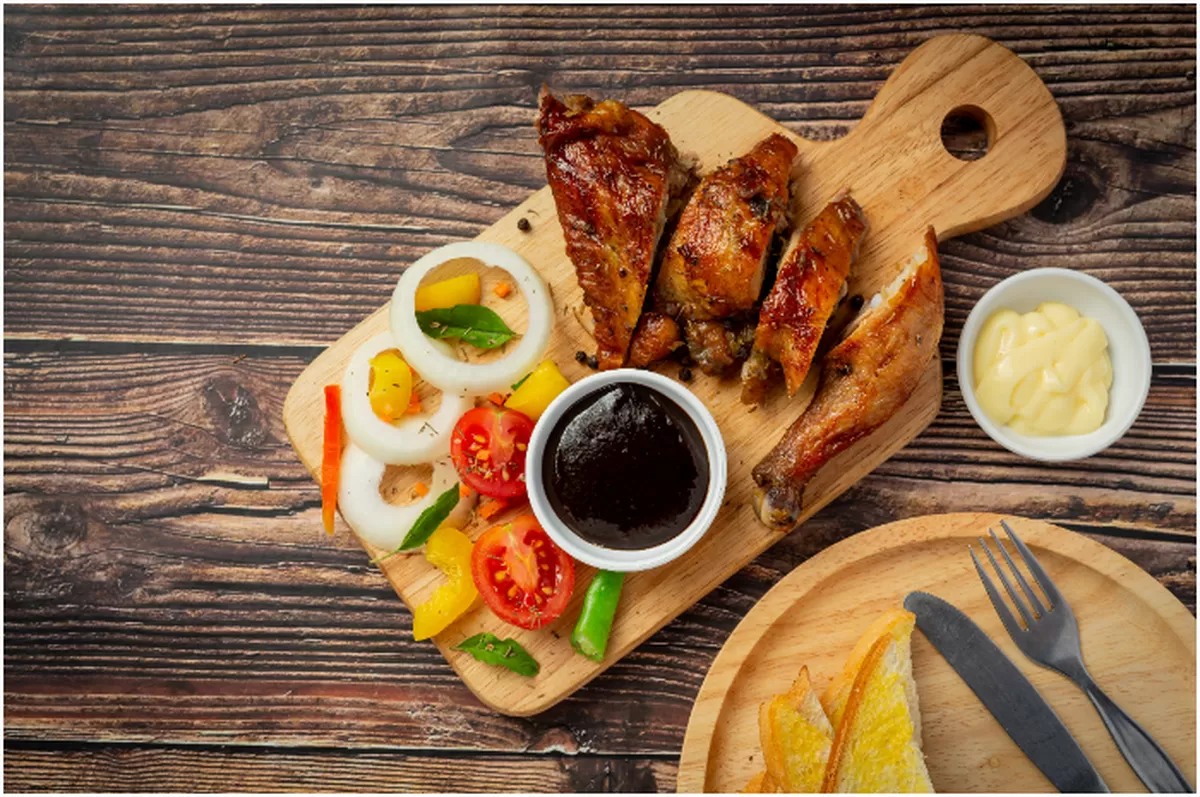ILUSTRASI - Resep Ayam Bakar Rendang yang Enak dan Lezat. (freepik/jcomp)