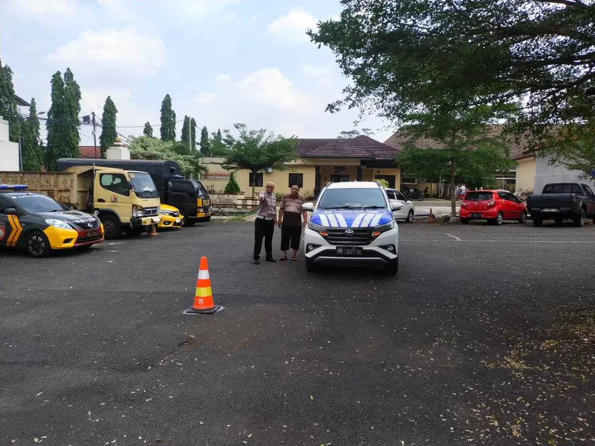 Satlantas Polres Pekalongan kini menyediakan pemberian materi khusus dan pelatihan bagi pemohon Surat Izin Mengemudi (SIM). (tribratanews.pekalongan.jateng.polri.go.id)