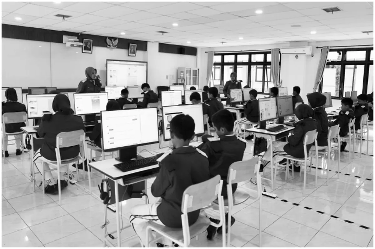 Presiden RI, Prabowo Subianto meresmikan 166 Sekolah Rakyat yang tersebar di 34 provinsi di seluruh Indonesia, Senin, 12 Januari 2026. (Tim Media Presiden Prabowo Subianto)