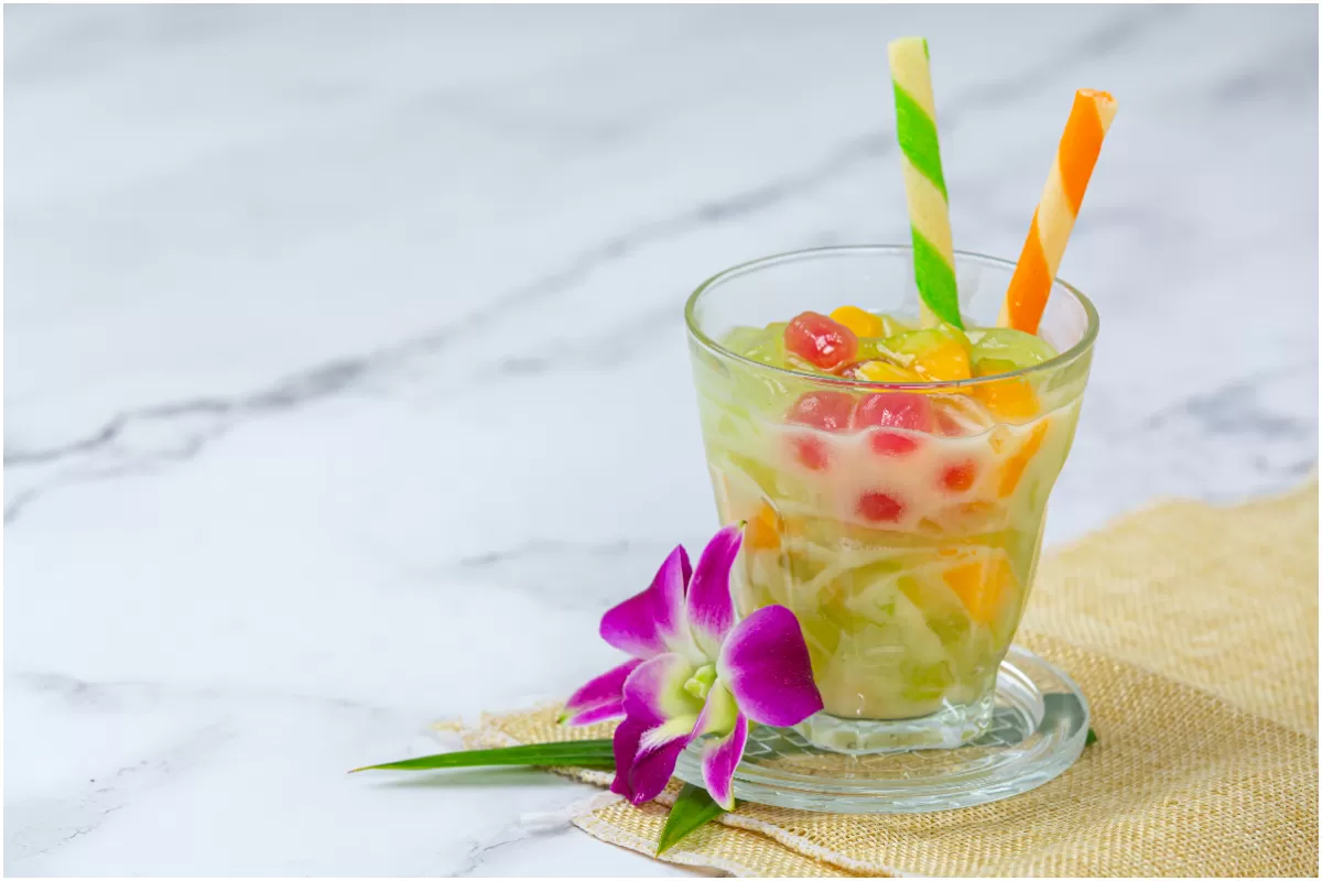 ILUSTRASI - Resep Es Melon Serut Selasih (freepik/jcomp)