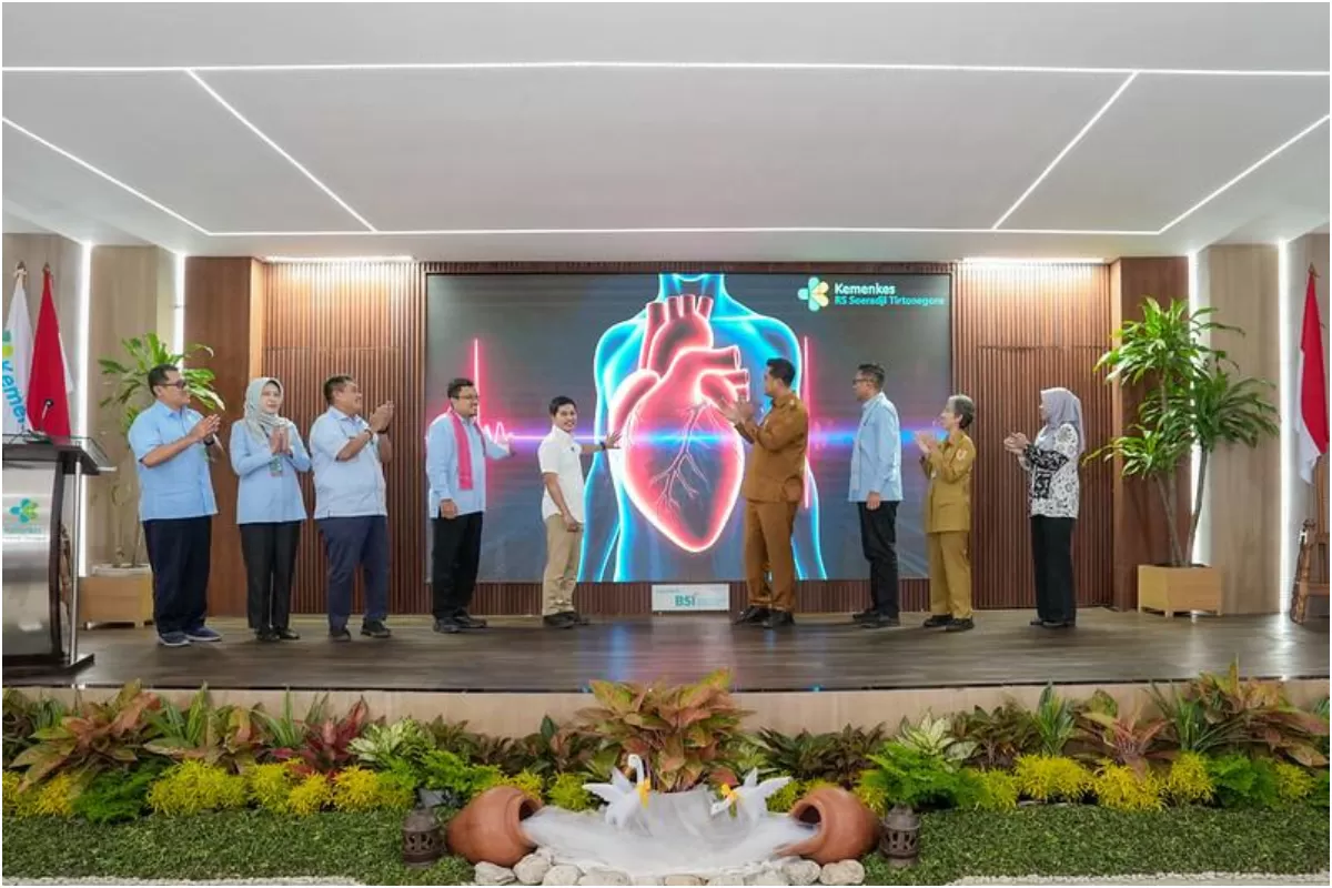Rumah Sakit Soeradji Tirtonegoro (RSST) Klaten resmi memulai layanan bedah jantung terbuka. (kemkes.go.id)