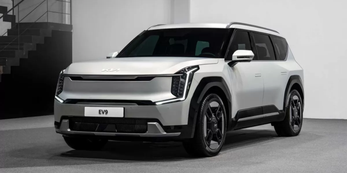 Mobil KIA (IST)
