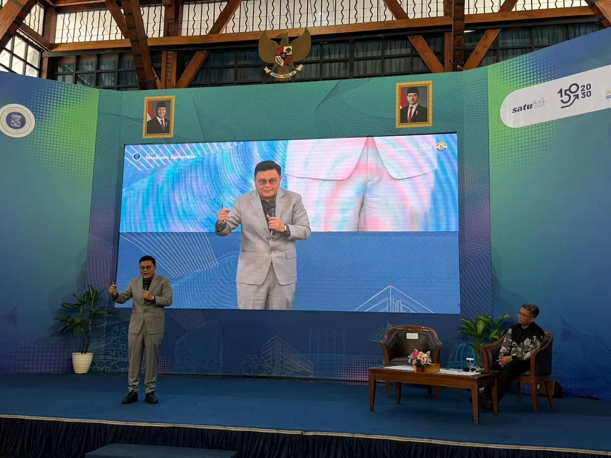 Wadirut MIND ID Dany Amrul Ichdan menjadi pemateri acara Studium Generale Aula Barat ITB (Ist)