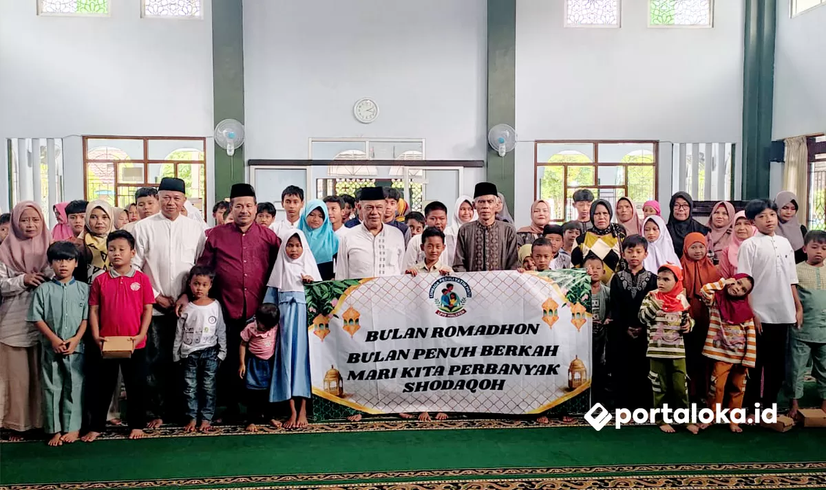 LPYP Maleber Ciamis memberikan santunan kepada anak yatim piatu dalam rangka menyambut datangnya Ramadhan (Portaloka.id/Arman)