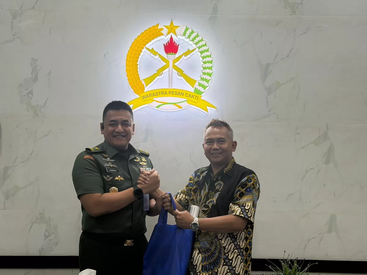 CEO Promedia Agus Sulistriyono bersama Kepala Dispenad, Brigadir Jenderal TNI Donny Pramono (Dok. Promedia)