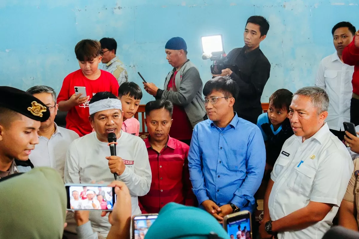 Gubernur Jabar Dedi Mulyadi berikan bantuan untuk korban banjir di Pamarican Ciamis sebesar Rp1,25 miliar (Ist)