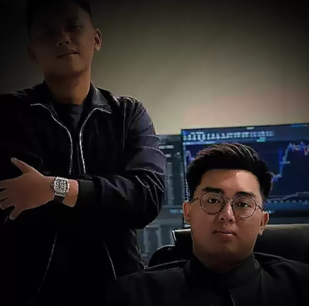 Timothy Ronald dipolisikan atas dugaan penipuan kripto Rp200 miliar. 3.500 anggota Akademi Crypto kini menuntut keadilan di Polda Metro Jaya.