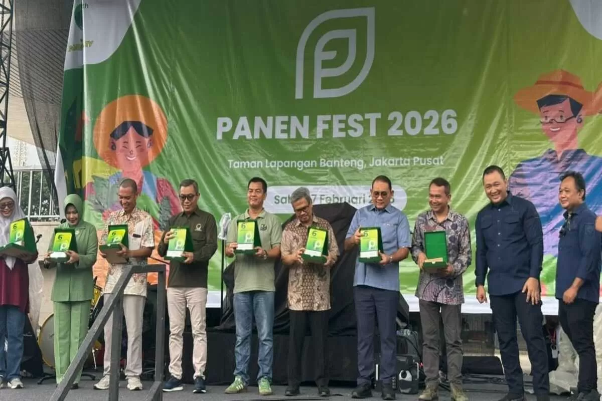 Promedia Group meraih penghargaan sebagai Kolaborator Diseminasi Informasi Ketahanan Pangan di Panen Fest 2026 saat perayaan ulang tahun ke-6 Panen News.,
