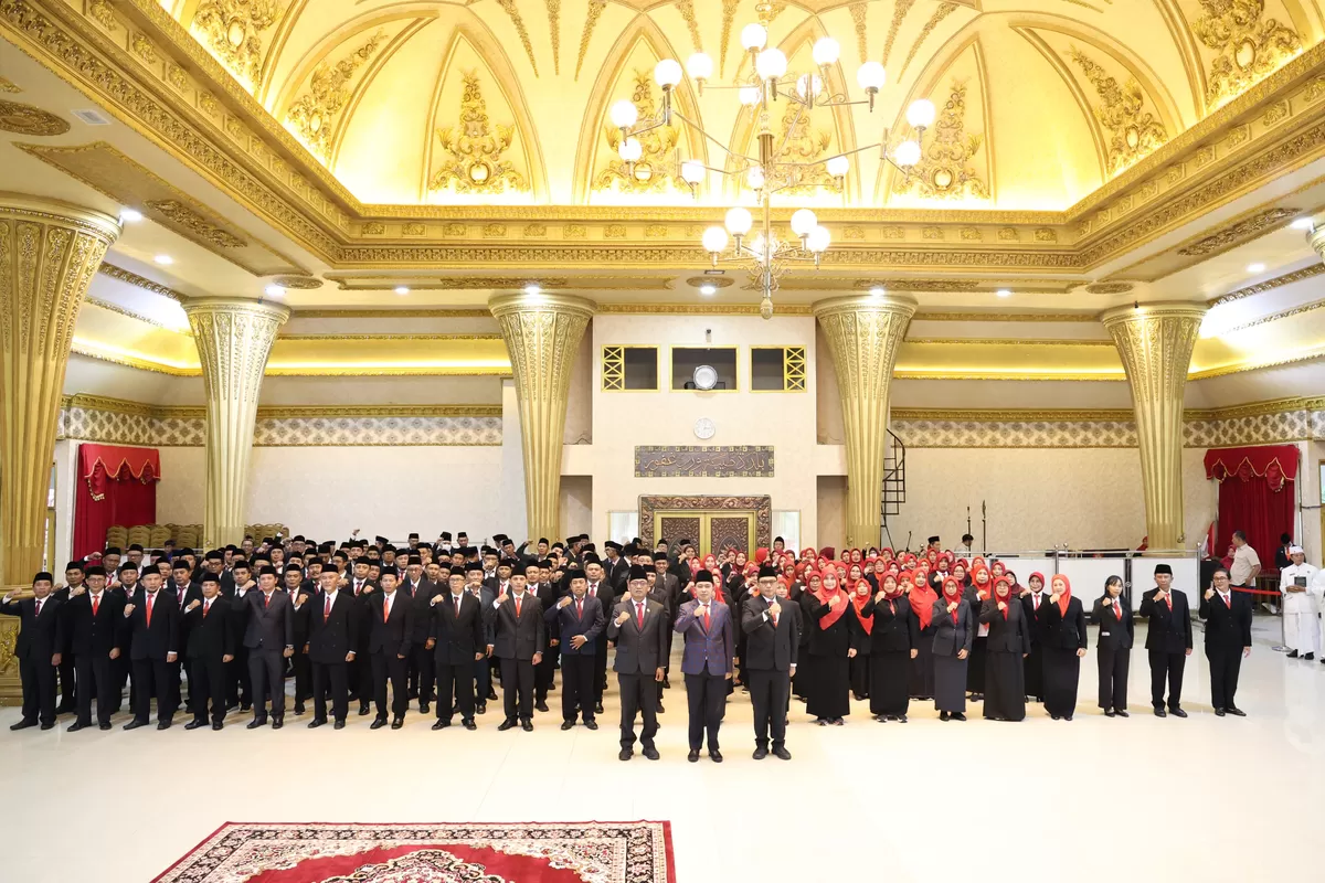 Bupati Gus Fawait Lantik 190 Pejabat Administrator dan Pegawai di Lingkungan Pemkab Jember Tahun 2026. Foto istimewa Pandhalungan 