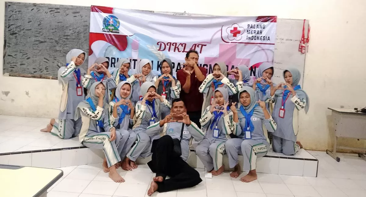 Puluhan Anggota PMR MTsN 8 Jember Ikuti Orientasi Kepalangmerahan. Foto istimewa pandhalungan.com