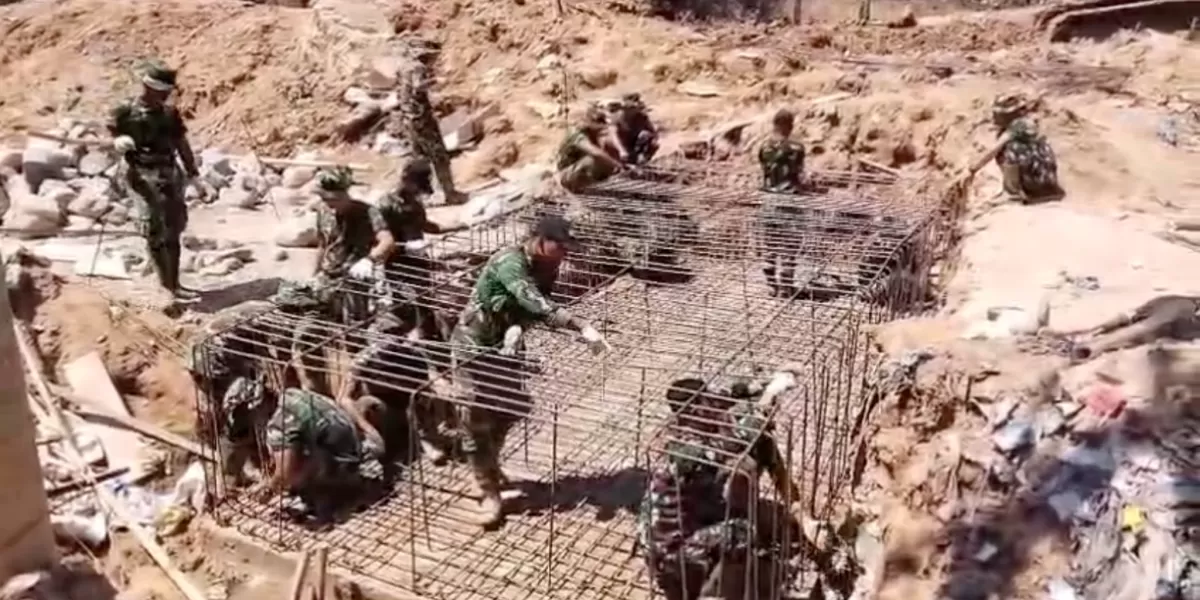 TNI Terus Bekerja, Selesaikan 8 Jembatan di Sumut Demi Pulihkan Konektivitas Warga. Foto istimewa pandhalungan.com