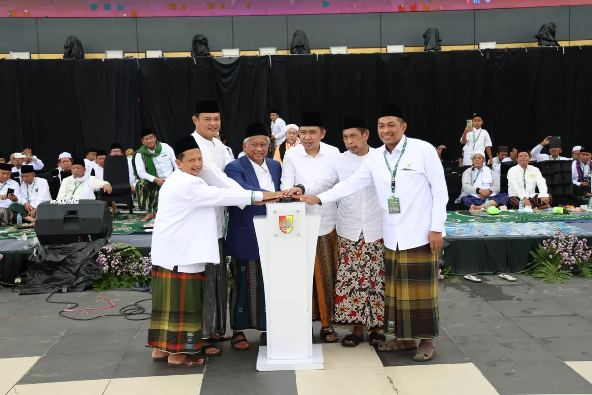 Peringatan Satu Abad NU, Bupati Jember Gus Fawait Berharap Bisa Memberikan yang Terbaik untuk Jember. Foto istimewa pandhalungan.com