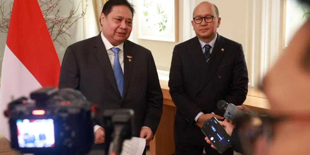 Presiden Republik Indonesia Prabowo Subianto menyaksikan penandatanganan kerangka kerja antara Danantara dan Arm Limited di London, Inggris. Kerangka kerja ini di antaranya memperkuat visi Indonesia 