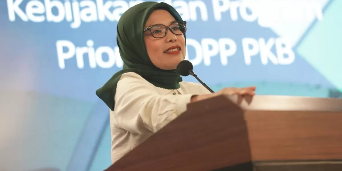 Anggota Komisi IX DPR RI dari Fraksi PKB, Neng Eem Marhamah, mendesak Badan Pengawas Obat dan Makanan (BPOM) untuk segera melakukan razia. Foto istimewa pandhalungan