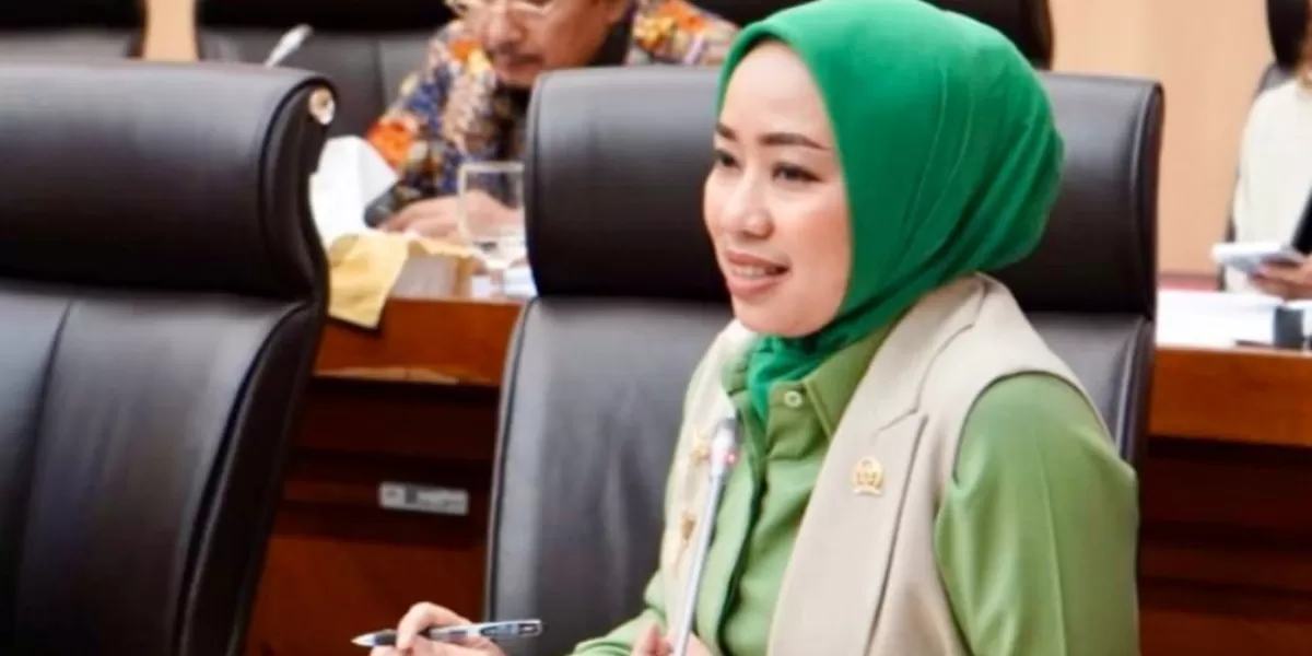 Anggota Komisi XII DPR RI, Ratna Juwita Sari, meminta pemerintah memastikan stabilitas harga minyak dan gas (migas) yang akan diimpor dari Amerika Serikat (AS). Foto istimewa pandhalungan