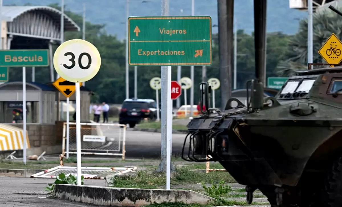 Kolombia memperkuat perbatasan dengan Venezuela pada Sabtu ini di bawah ancaman Amerika Serikat. (X&nbsp;@Znewsrd)