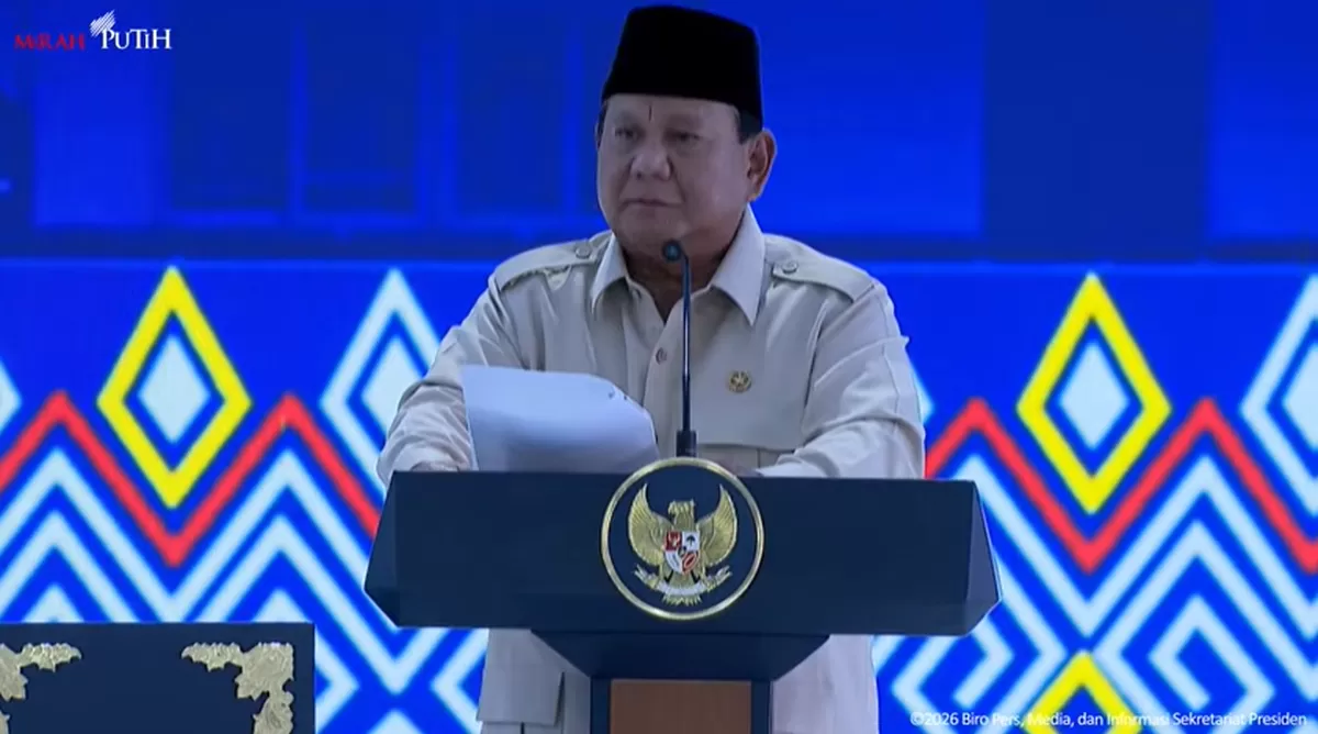 Prabowo meresmikan 166 Sekolah Rakyat di Banjarbaru, Kalsel (Foto: YouTube/Sekretariat Presiden)