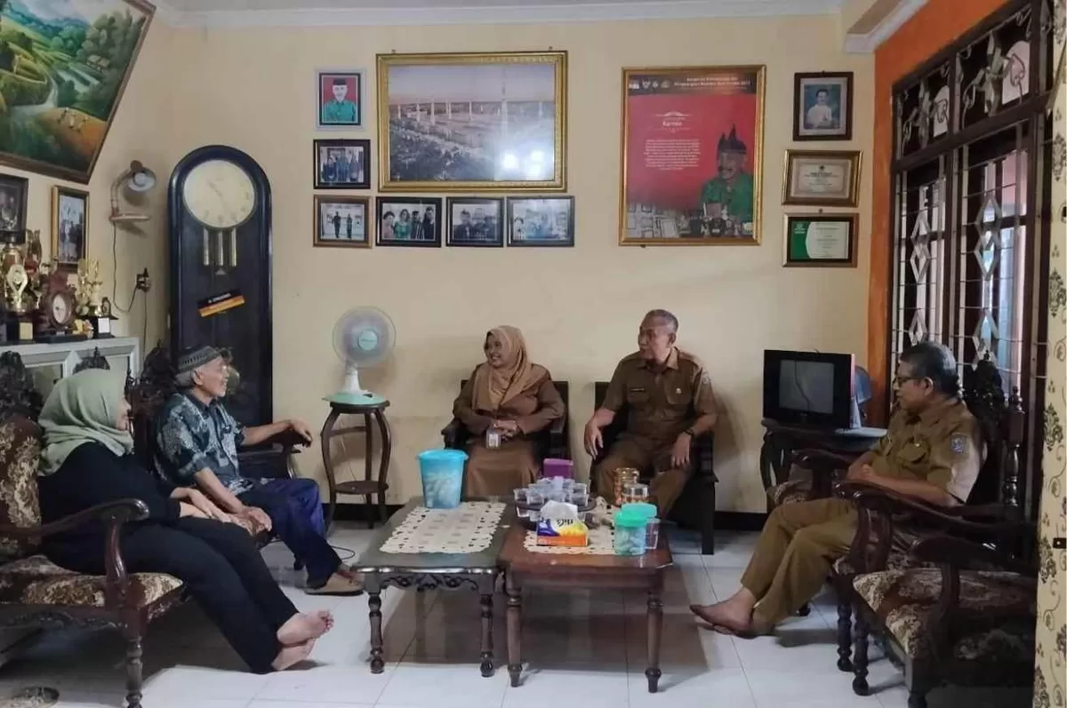 Alih Media Arsip Cak Kartolo Jadi Upaya Surabaya Lindungi Warisan Seni Tradisi (Foto: surabaya.go.id)