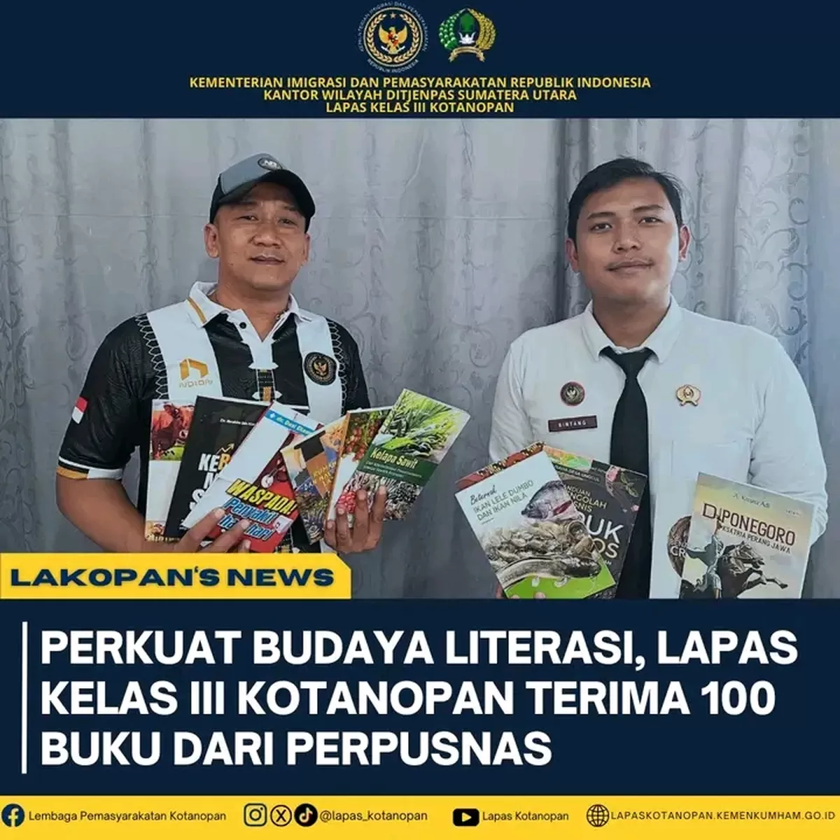 Petugas Lapas Kotanopan Saat Terima 100 Buku dari Perpusnas