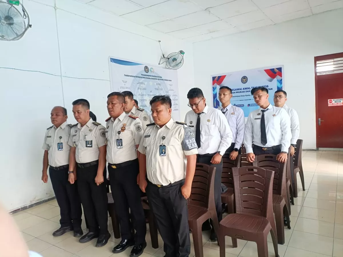 Kalapas Gunungtua dan Jajaran Saat Mengikuti Apel Pegawai Kemenimipas