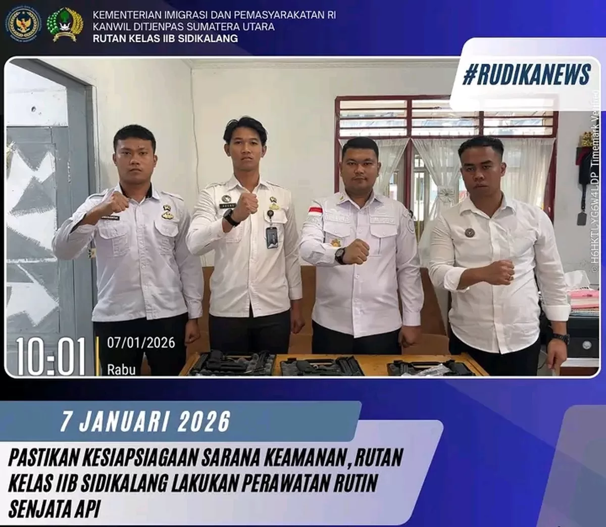 Ka. KPR Rutan Sidikalang dan Jajaran Saat Kegiatan Pembersihan dan Perawatan Rutin Senjata Api