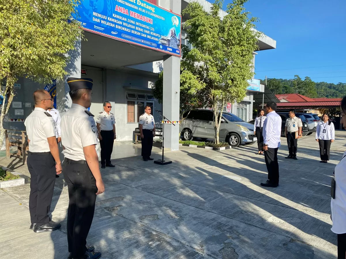 Pegawai Lapas Gunungsitoli Saat Kegiatan Apel Pagi