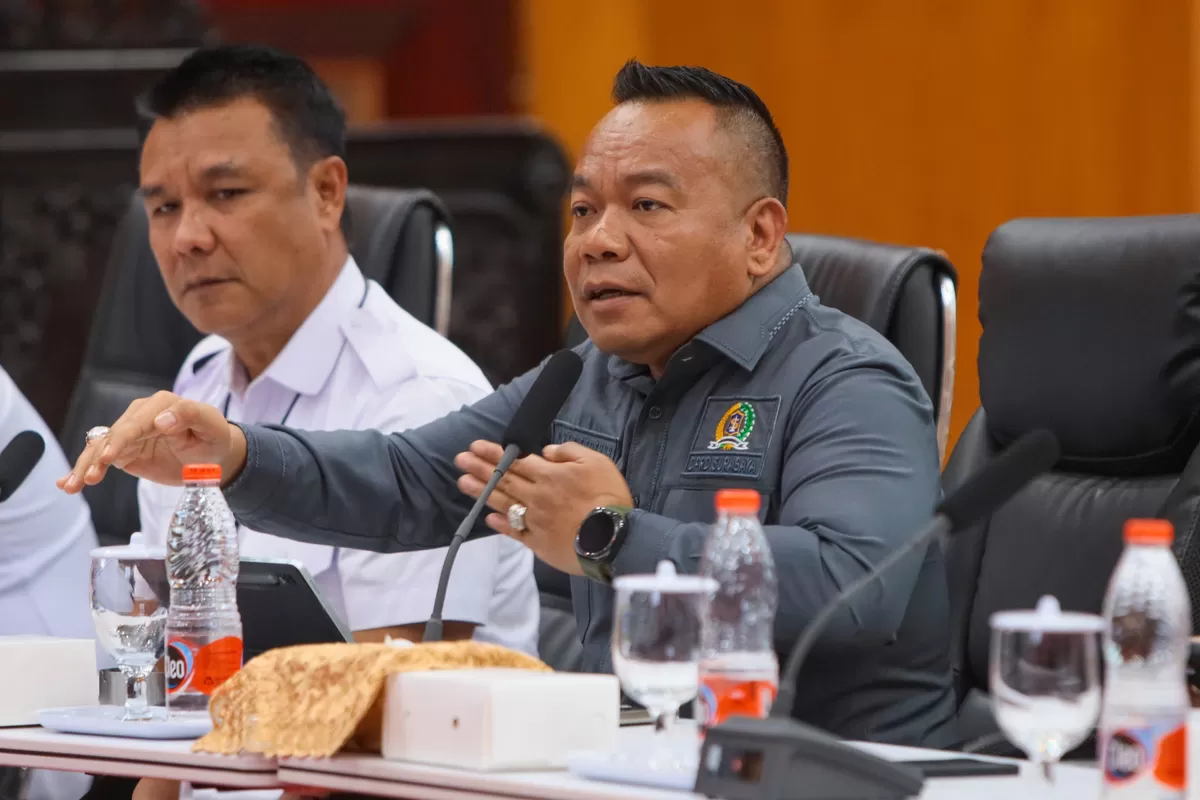 Ketua Komisi A DPRD Surabaya, Yona Bagus Widyatmoko atau akrab disapa Cak Yebe (Nawi)