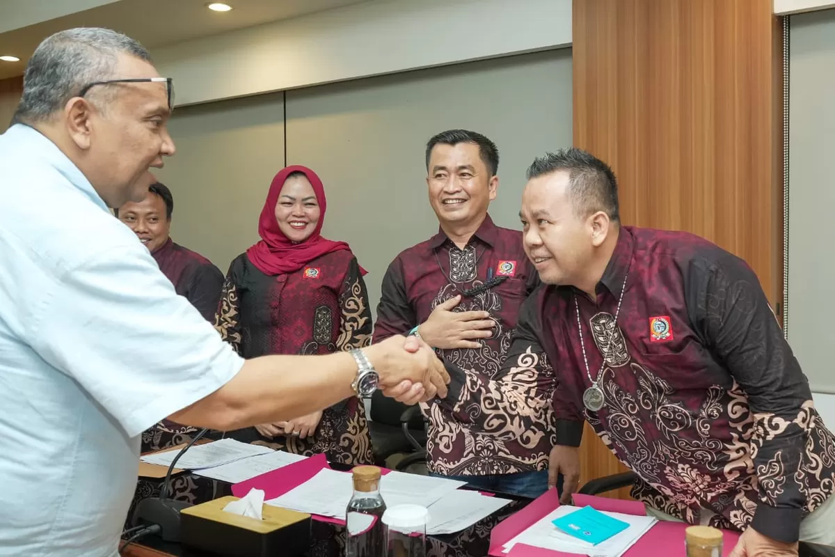 KIKES KSBSI bertemu wakil menteri ketenagakerjaan Republik Indonesia Afriansyah Noor 