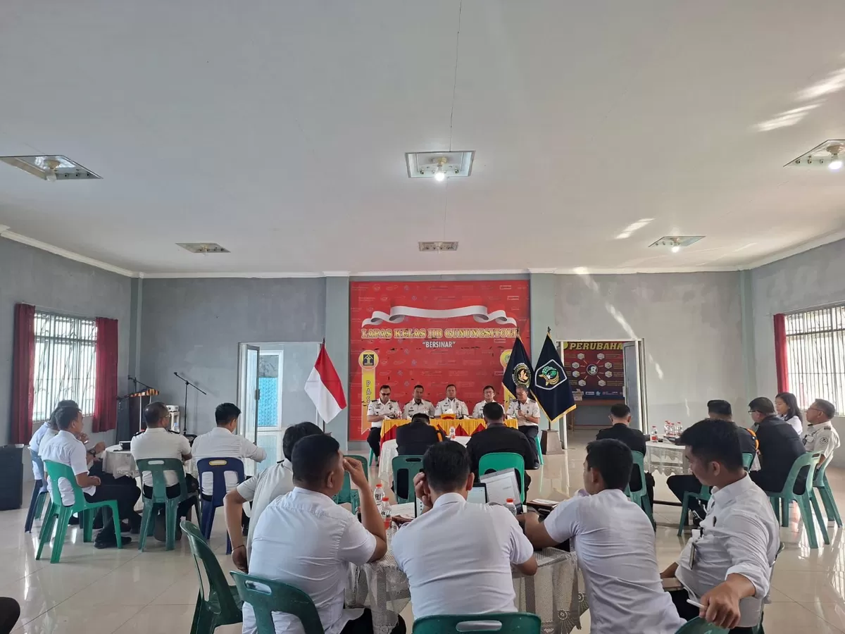 Kalapas Gunungsitoli dan Jajaran Saat Kegiatan Rapat Dinas