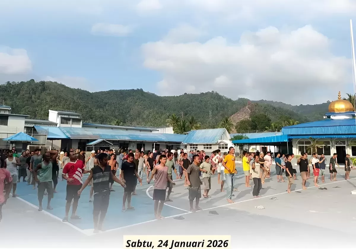 Petugas dan Warga Binaan Lapas Padangsidimpuan Saat Kegiatan Senam Pagi