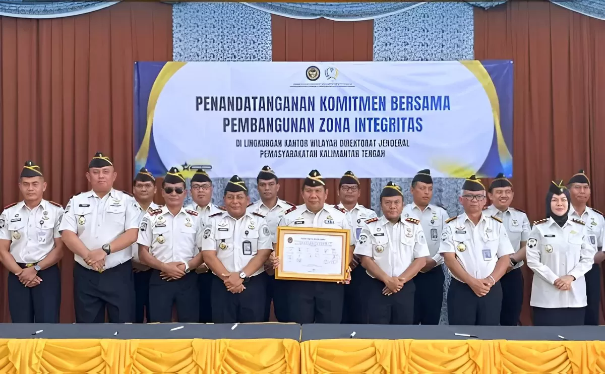 Kalapas Muara Teweh Saat Penandatanganan Komitmen Bersama Pembangunan ZI
