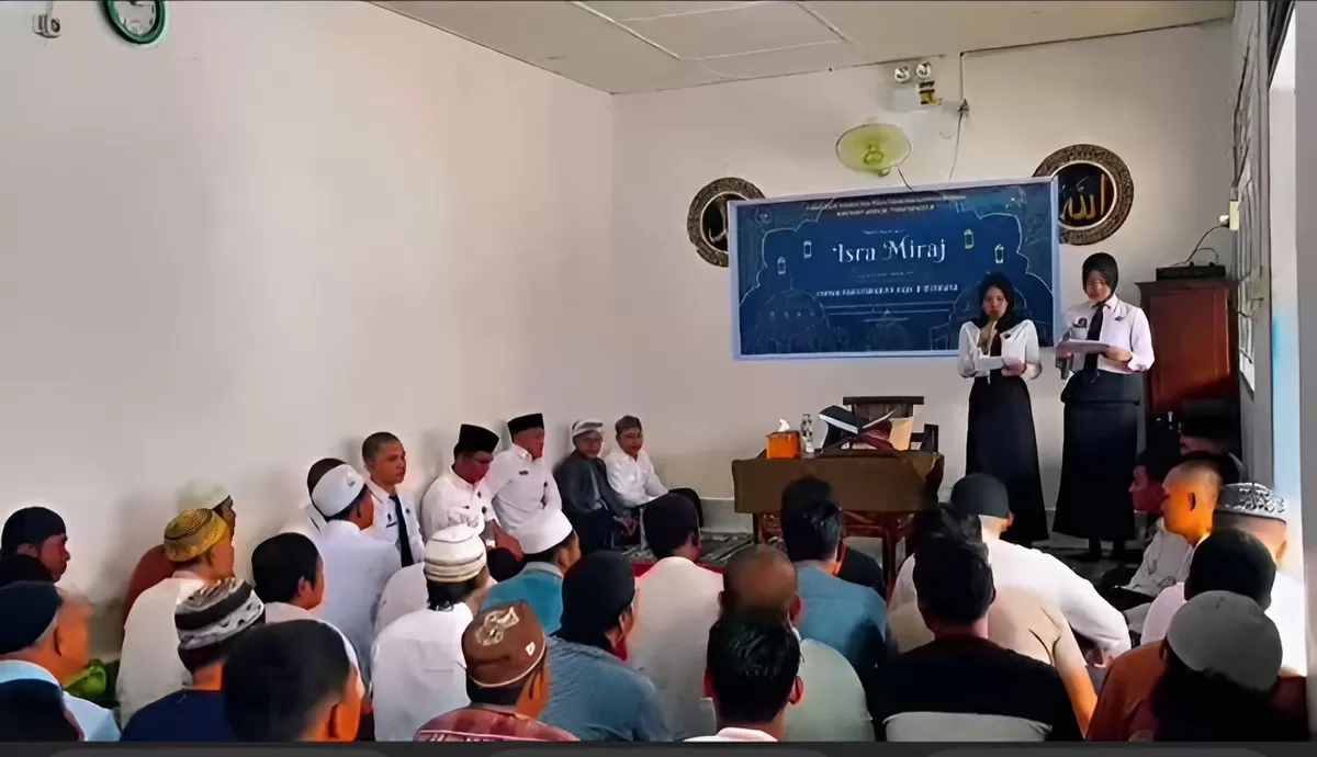 Petugas dan WBP Lapas Kotanopan Saat Kegiatan Isra Mi'raj