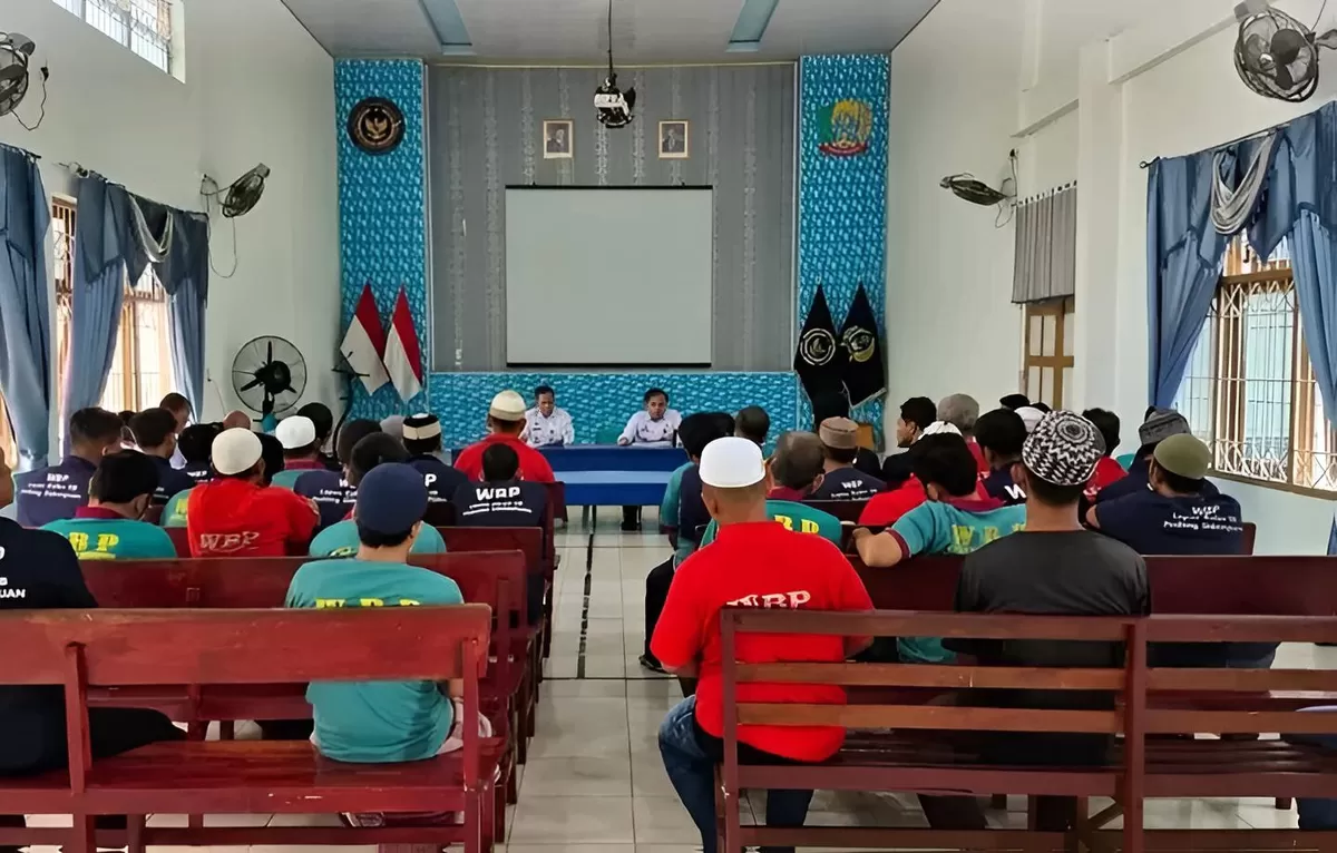 Pegawai Lapas Padangsidimpuan Saat Sidang TPP bagi Warga Binaan