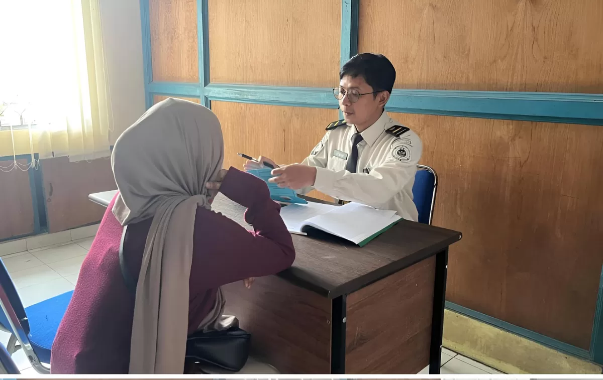 PK Bapas Muara Teweh Saat Berikan Bimbingan kepada Klien