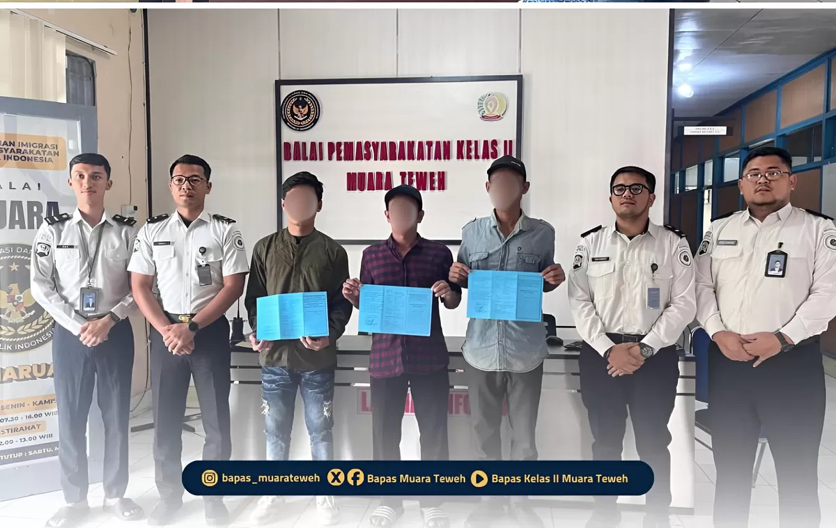 PK Bapas Muara Teweh Saat Terima Klien Pembebasan Bersyarat