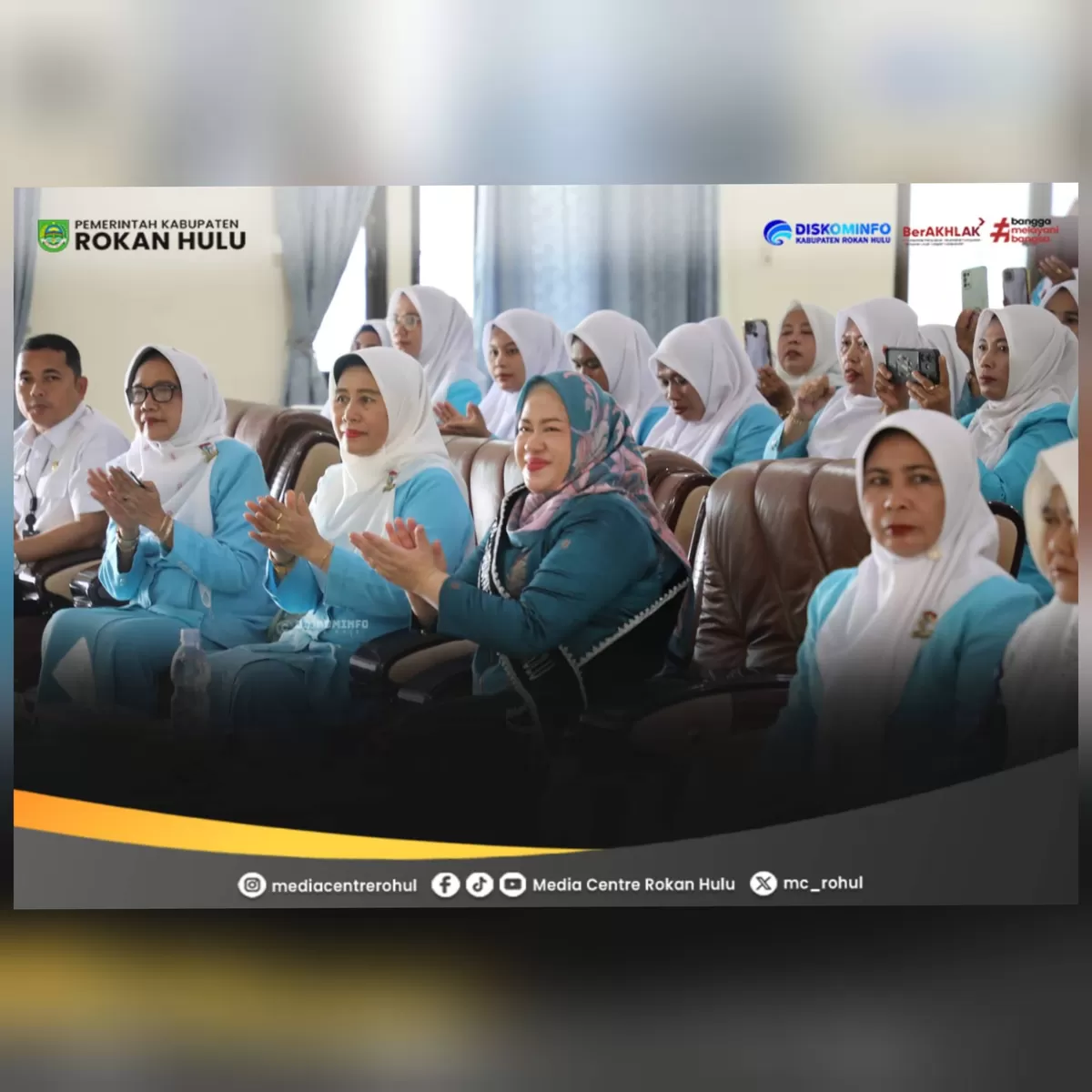Foto Pelantikan Himpaudi Kabupaten Rokan Hulu  dilakukan langsung oleh Sekretaris Himpaudi Provinsi Riau, Dra. Hj. Amy Julias Tuti, M.Pd (Diskominfo Rohul)