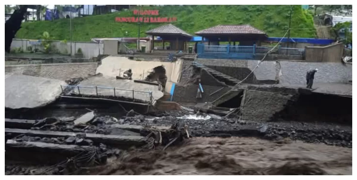 Kondisi OW Pancuran 13 Guci Luluh Lantak Disapu Banjir (AGUS R)