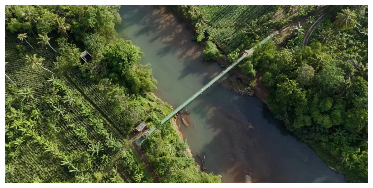 Penampakan Jembatan Gantung Dari Atas.