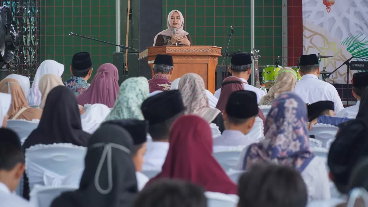 Wakil walikota Tegal DI hadapan guru guru Ikhsaniyah Tegal (Agus R)