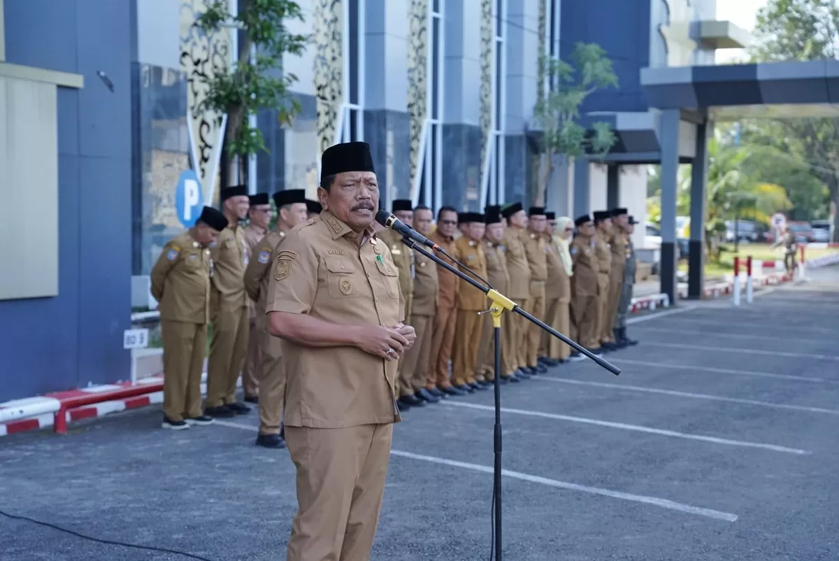 Wakil Gubernur Bengkulu, Mian mimpin apel perdana tahun 2026, bertempat di kantor Gubernur Bengkulu, Senin 5 Januari 2026.(Foto/Ist)  