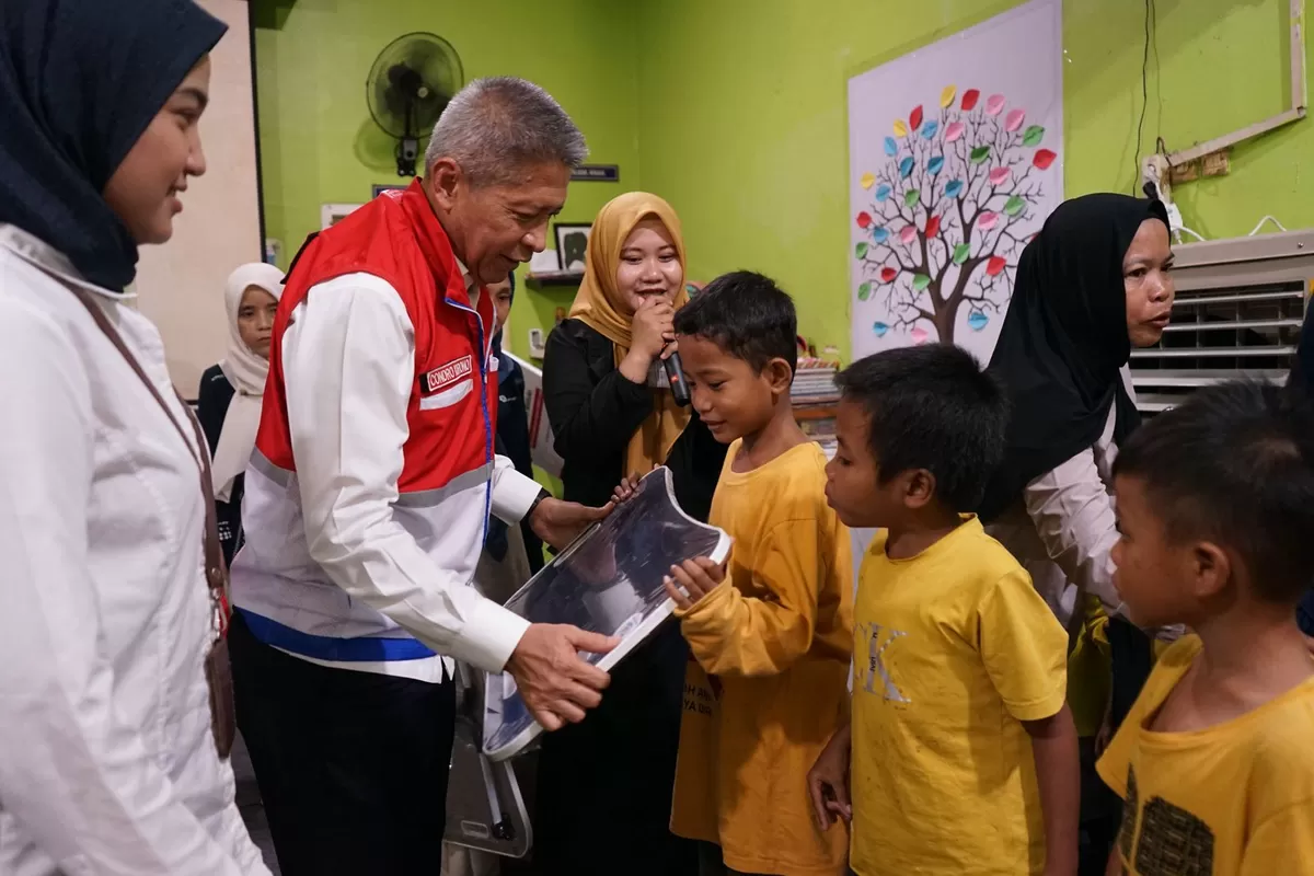 Komisaris Independen PT Pertamina (Persero), Condro Kirono kunjungi Sekolah Anak Percaya Diri di Makassar. (Ist)
