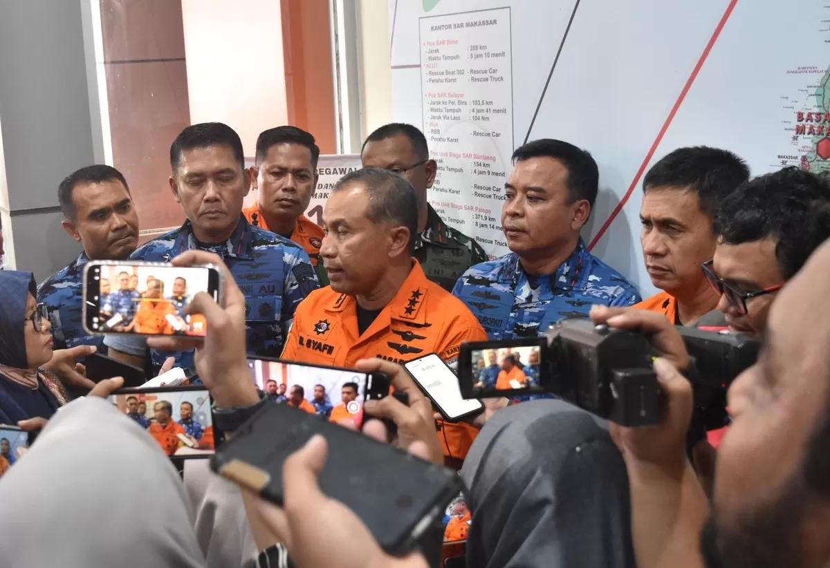 Kepala&nbsp;Basarnas&nbsp;RI, Marsekal Madya TNI Muh Syafii menyampaikan penemuan korban seorang perempuan, Senin, sekira pukul 14.20 Wita, berada 500 meter dari puncak Gunung Bulusaraung.&nbsp;(Ist)
