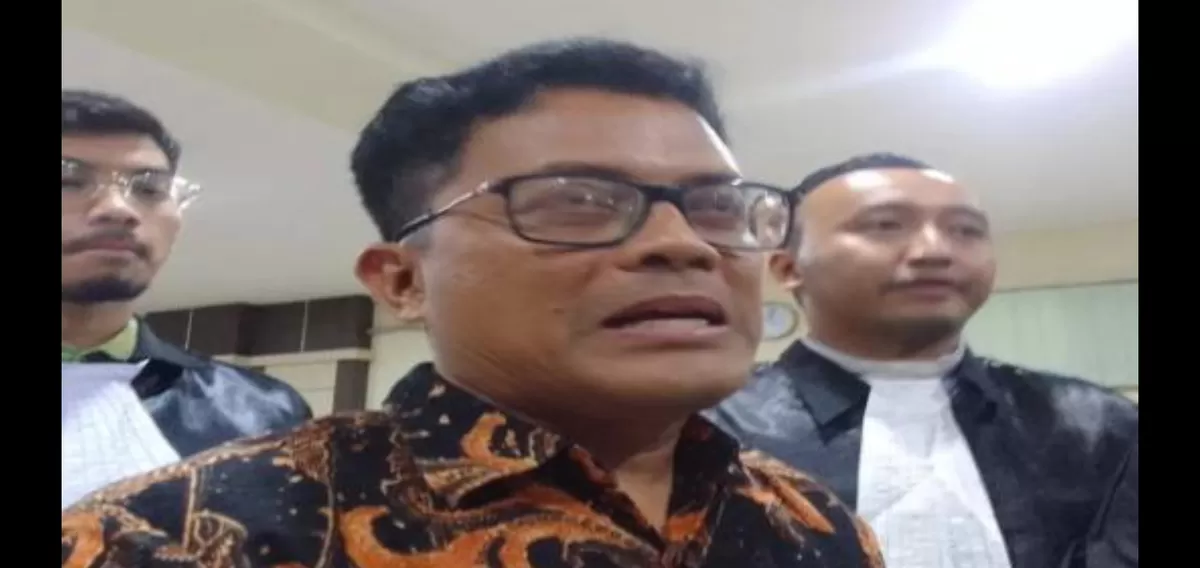 Babay Parid Wazdi "&ldquo;Saya tidak pernah bertemu dengan pengurus Sritex. Saya hidup sederhana, naik pesawat ekonomi, tidak menggunakan fasilitas mewah.&rdquo; (doc. Istimewa) 