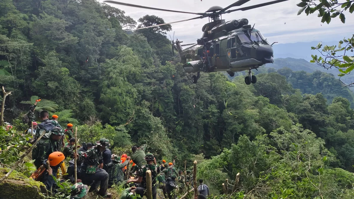Kepala Badan SAR Nasional&nbsp;, Marsdya Mohammad Syafii, Jumat (23/1/2026) malam menyatakan Operasi Pencarian dan Evakuasi korban pesawat ATR 42-500 dihentikan. (Ist)