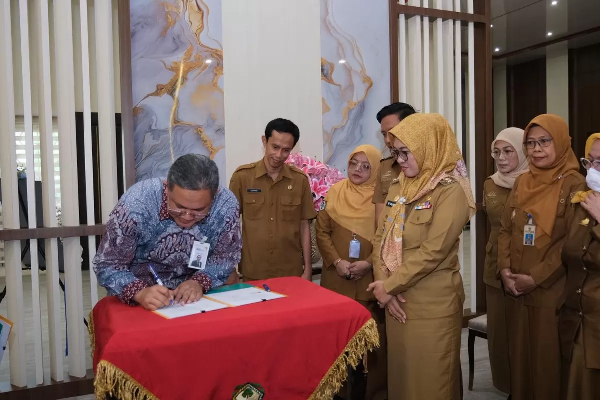 Penandatanganan Nota Kesepahaman (MoU) antara RSUD Syekh Yusuf Kabupaten Gowa dan PT Bank Syariah Indonesia Persero Tbk tentang Pemanfaatan Fasilitas Jasa dan Layanan Perbankan Syariah. (Ist)