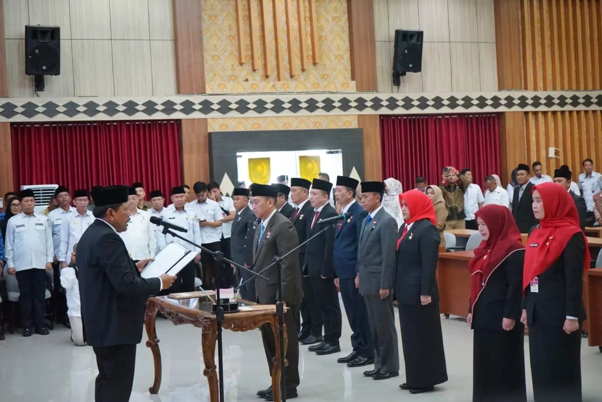 Wagub Bengkulu, Mian melantik sebanyak 14 pejabat eselon II setingkat kepala dinas dan kepala biro dilingkup Pemprov Bengkulu, Rabu 28 Januari 2026.(Foto/Ist) 