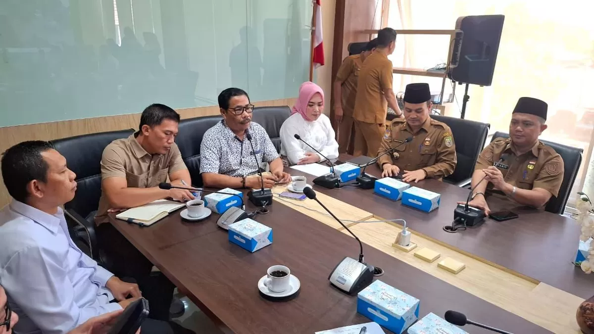 Komisi IV DPRD Provinsi Bengkulu menggelar hearing dengan Pemprov setempat terkait pemulangan empat warga Bengkulu yang menjadi korban TPPO di Kamboja.(Foto/Ist)   